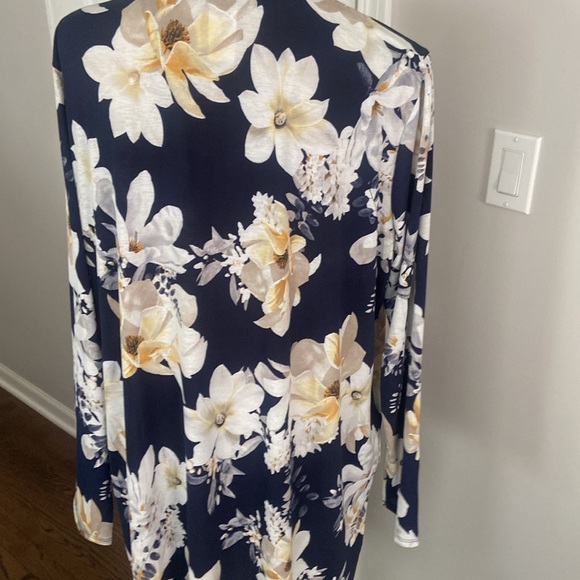 Sew In Love Cream Sheath Dress with V-Neck and long sleeve - Picture 2 of 8